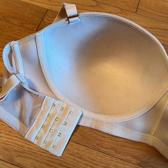 Lively No Wire Strapless Bra - Picture 3 of 4